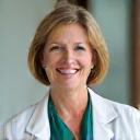 Dra. Elena Ramírez, médico especialista en bienestar integral.